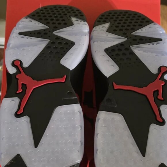 Mens JORDAN RETRO 6 RAGING BULLS Size 13, Never Worn - Picture 6 of 7